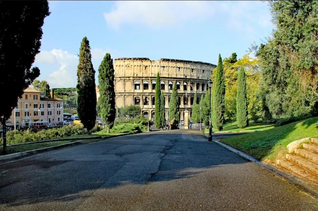 Tolli Colosseo Rom